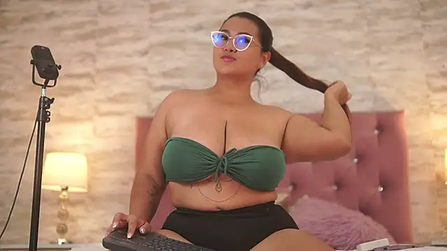 IsabellMendez  online show from 01/15/25, 07:23