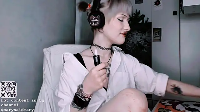 say mary online show from 09/26/25, 02:59