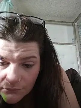 Snapshot of BeckiTooSweet chatting on 11/07/25, 08:20 BeckiTooSweet online show from 11/07/25, 08:20