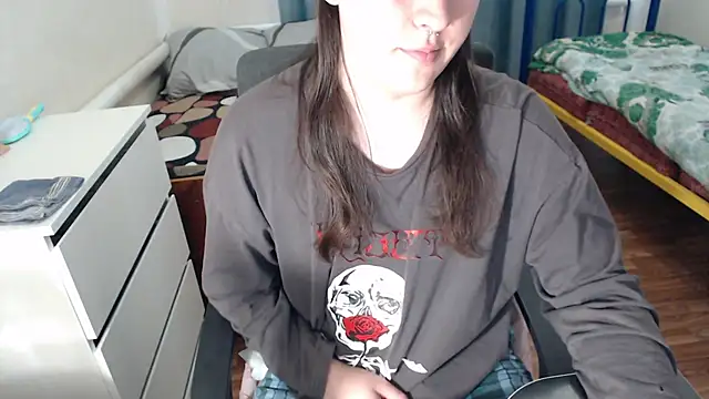 EvaMiron online show from 10/07/25, 11:29