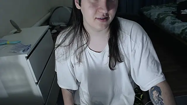 EvaMiron online show from 12/02/25, 12:32