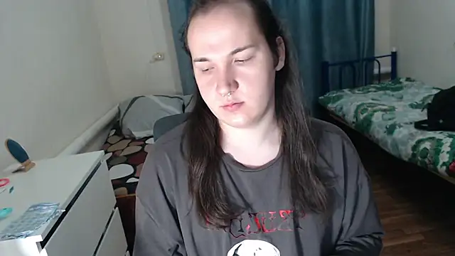 EvaMiron online show from 12/15/25, 03:11