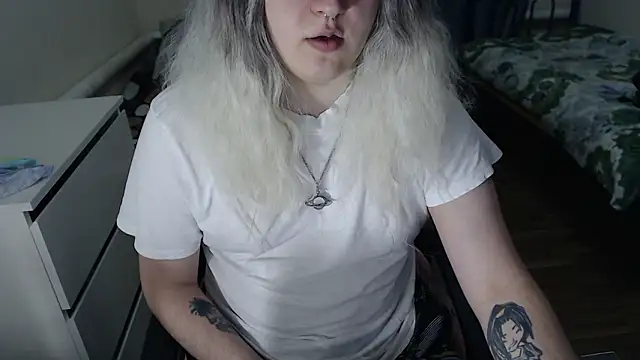 EvaMiron online show from 02/19/26, 05:20