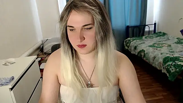 EvaMiron online show from 03/03/26, 09:15