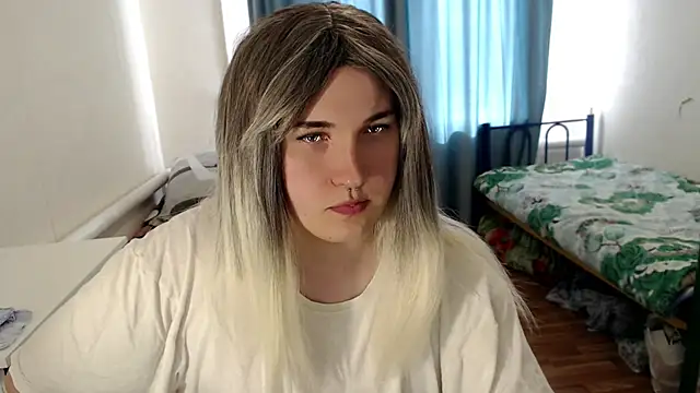 EvaMiron online show from 04/14/26, 10:43