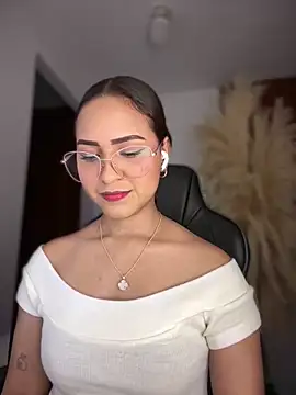 gretta kler1 online show from 01/06/26, 09:39