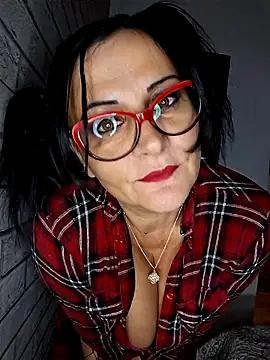 anaaamariaaaa online show from 10/16/25, 10:16