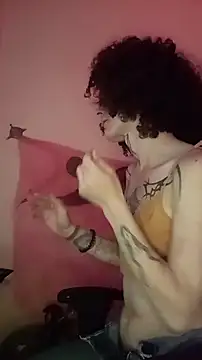 Snapshot of SuccubusTatuada chatting on 09/17/25, 08:54 SuccubusTatuada online show from 09/17/25, 08:54