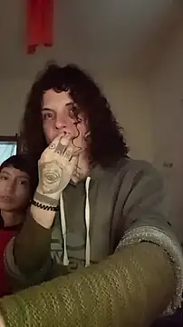 Snapshot of SuccubusTatuada chatting on 10/21/25, 02:51 SuccubusTatuada online show from 10/21/25, 02:51