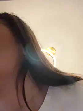 deliaroyal online show from 03/06/25, 07:43