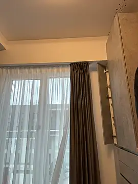 deliaroyal online show from 12/02/25, 01:39