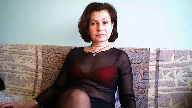 Snapshot of Mat_Elenore chatting on 02/14/25, 06:12 Mat Elenore online show from 02/14/25, 06:12