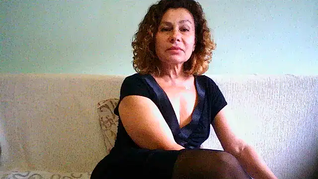 Snapshot of Mat_Elenore chatting on 09/25/25, 07:23 Mat Elenore online show from 09/25/25, 07:23