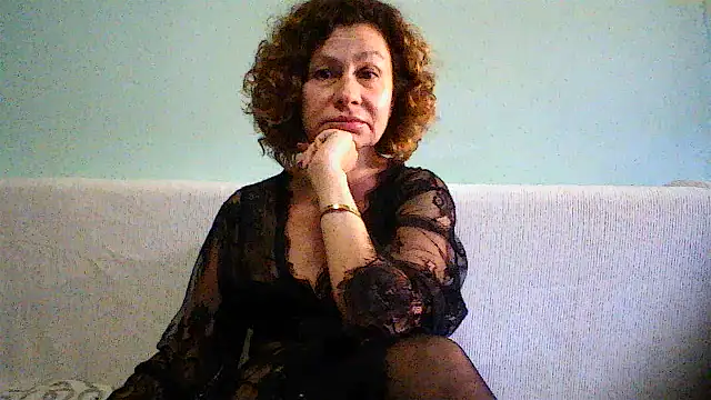 Snapshot of Mat_Elenore chatting on 09/29/25, 08:08 Mat Elenore online show from 09/29/25, 08:08