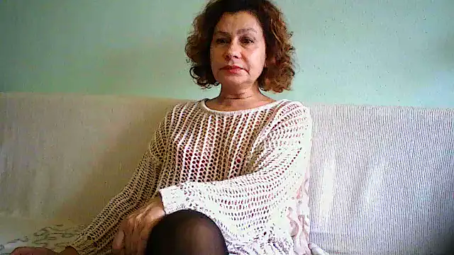 Snapshot of Mat_Elenore chatting on 11/22/25, 07:07 Mat Elenore online show from 11/22/25, 07:07