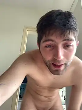 Snapshot of GuillaumebeauZizi chatting on 02/11/26, 10:53 GuillaumebeauZizi online show from 02/11/26, 10:53