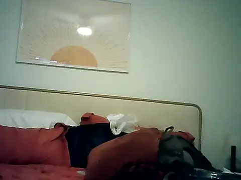 Snapshot of CaramelDipper chatting on 12/31/24, 06:16 CaramelDipper online show from 12/31/24, 06:16