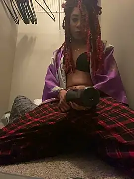 Snapshot of CaramelDipper chatting on 01/26/25, 11:06 CaramelDipper online show from 01/26/25, 11:06