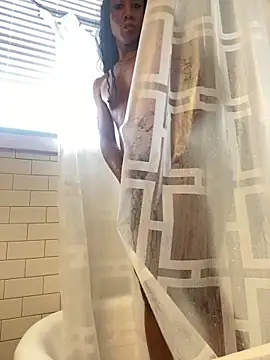 Snapshot of CaramelDipper chatting on 02/27/25, 04:21 CaramelDipper online show from 02/27/25, 04:21