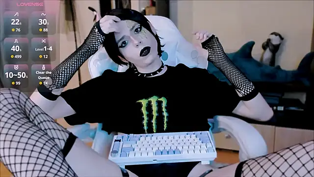 FemAlexa  online show from 04/10/26, 05:17