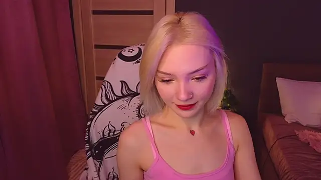 Snapshot of SandraBoyl chatting on 01/28/25, 01:08 SandraBoyl online show from 01/28/25, 01:08