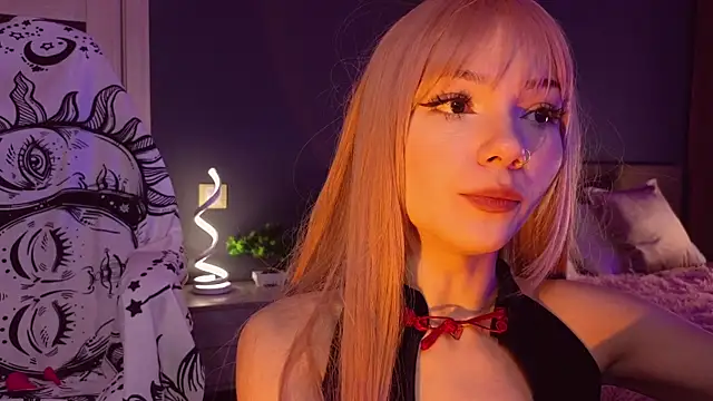 Snapshot of SandraBoyl chatting on 03/03/25, 01:10 SandraBoyl online show from 03/03/25, 01:10