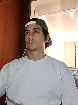 Snapshot of Rejy1992 chatting on 01/23/25, 07:51 Rejy1992 online show from 01/23/25, 07:51