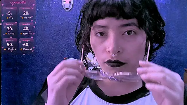 NinaYellow online show from 04/23/26, 01:24