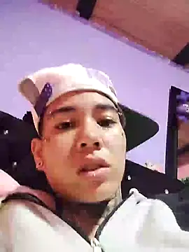 Snapshot of bad_couple_sex chatting on 12/03/24, 01:08 bad couple sex online show from 12/03/24, 01:08