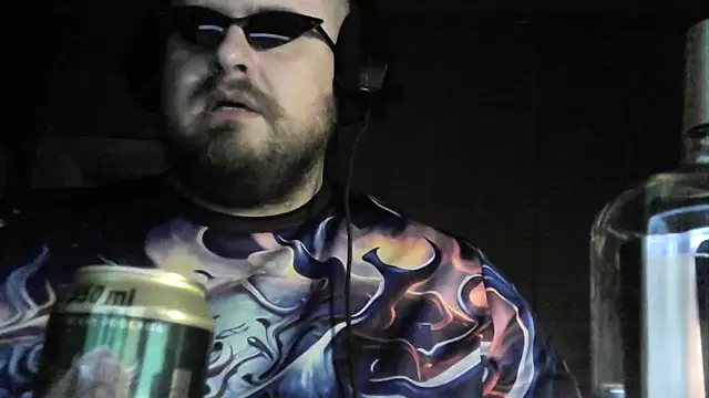 Snapshot of perversalus chatting on 12/08/24, 10:52 perversalus online show from 12/08/24, 10:52