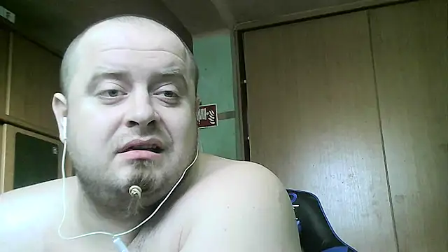 Snapshot of perversalus chatting on 02/09/25, 12:30 perversalus online show from 02/09/25, 12:30