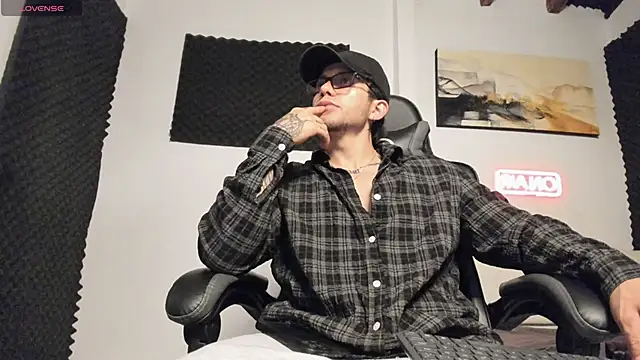 LucianSinclair online show from 03/09/26, 03:32