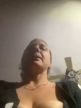 Everlyrose27 online show from 12/07/24, 05:04