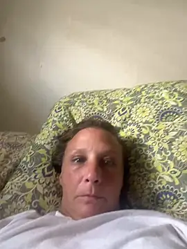 Everlyrose27 online show from 09/13/25, 08:41