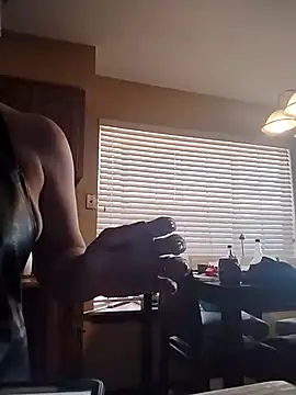 Everlyrose27 online show from 02/22/26, 07:45