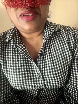 Shasha X online show from 11/25/25, 11:10