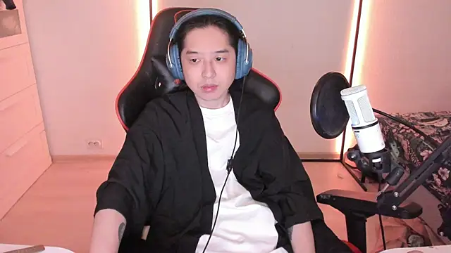 wexlee7 online show from 01/12/26, 12:38