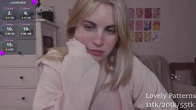 Snapshot of pawpaws chatting on 12/05/24, 10:45 pawpaws online show from 12/05/24, 10:45