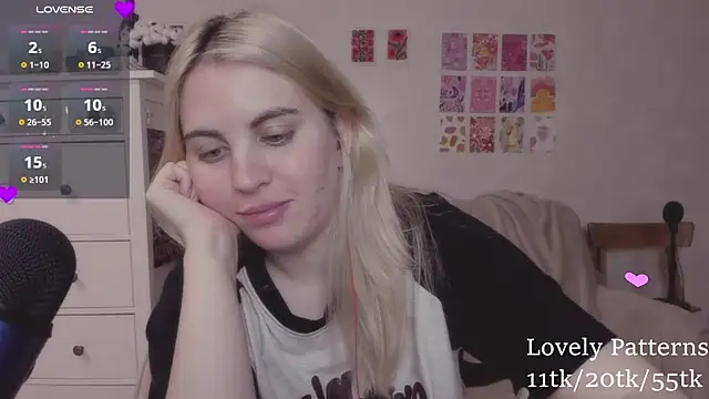 Snapshot of pawpaws chatting on 12/07/24, 07:43 pawpaws online show from 12/07/24, 07:43