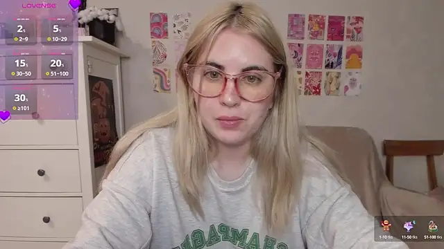 Snapshot of pawpaws chatting on 01/26/25, 11:18 pawpaws online show from 01/26/25, 11:18