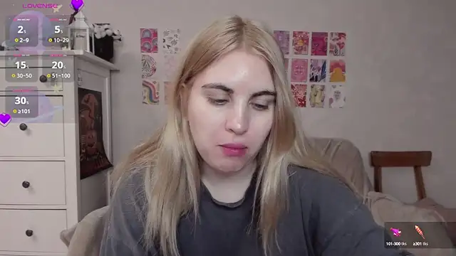 Snapshot of pawpaws chatting on 02/16/25, 04:21 pawpaws online show from 02/16/25, 04:21