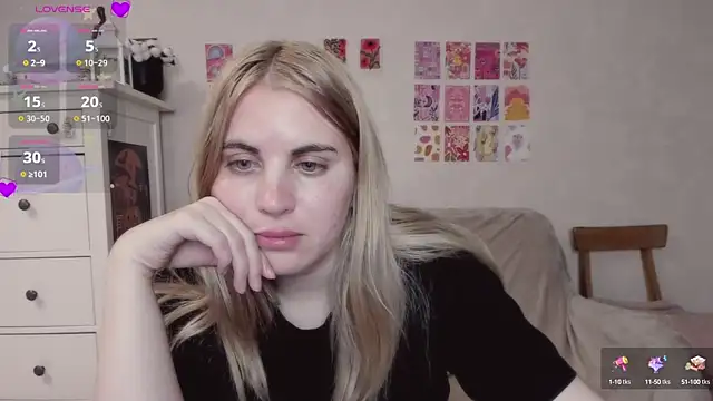 Snapshot of pawpaws chatting on 02/24/25, 01:31 pawpaws online show from 02/24/25, 01:31