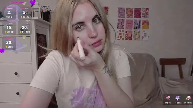 Snapshot of pawpaws chatting on 02/28/25, 04:31 pawpaws online show from 02/28/25, 04:31