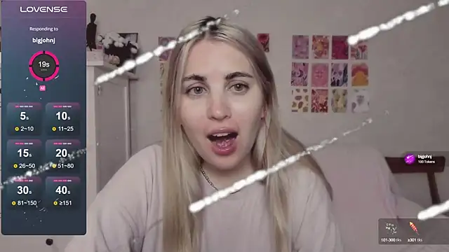 Snapshot of pawpaws chatting on 09/19/25, 06:26 pawpaws online show from 09/19/25, 06:26