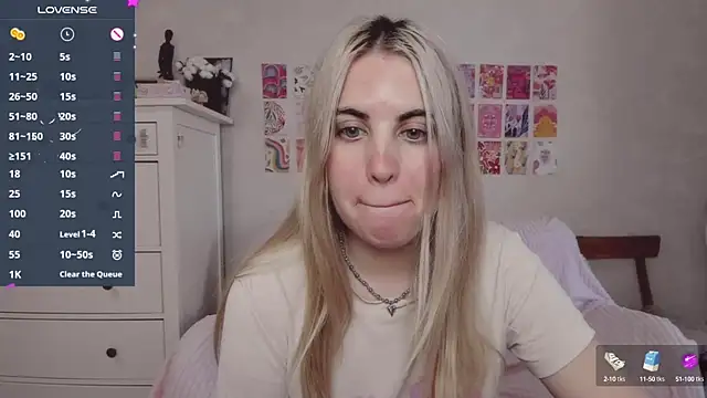 Snapshot of pawpaws chatting on 09/26/25, 07:01 pawpaws online show from 09/26/25, 07:01