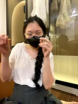 MEOW MEO online show from 11/06/25, 04:30