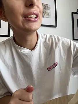 Snapshot of Hii_Lolla chatting on 01/18/26, 11:03 Hii Lolla online show from 01/18/26, 11:03