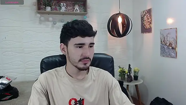 Snapshot of DmitriSanders chatting on 01/09/25, 08:22 DmitriSanders online show from 01/09/25, 08:22