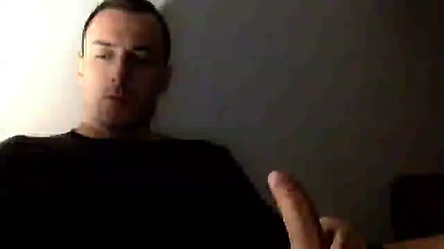 Snapshot of mainnrd chatting on 10/07/25, 10:40 mainnrd online show from 10/07/25, 10:40