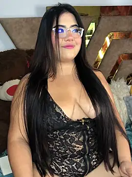 naatashamendozaa online show from 02/21/26, 07:26